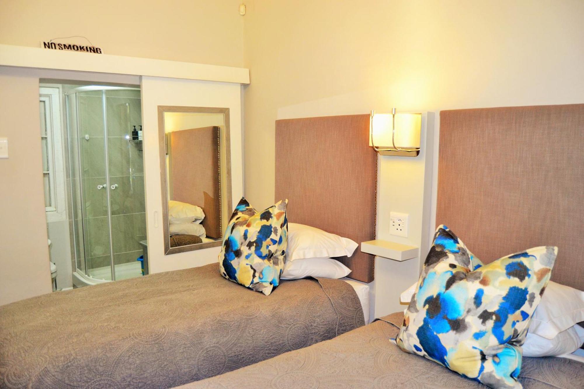 Hotel Afrika-Pearl Paarl Esterno foto